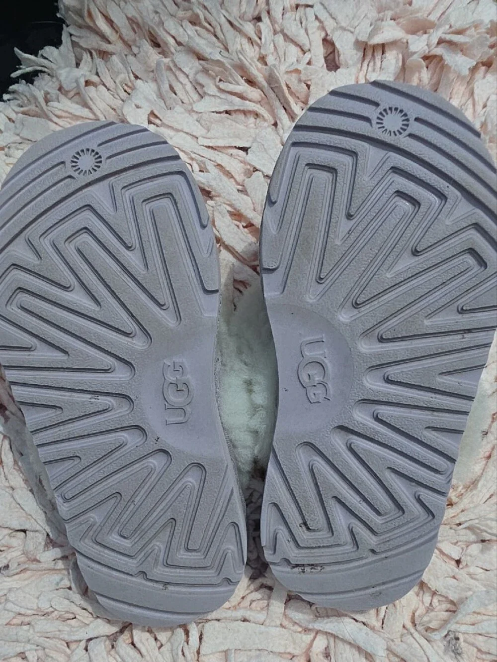 UGG Toddler 10 Sparkle Slide Slippers in Light Pink with Cream Shearling